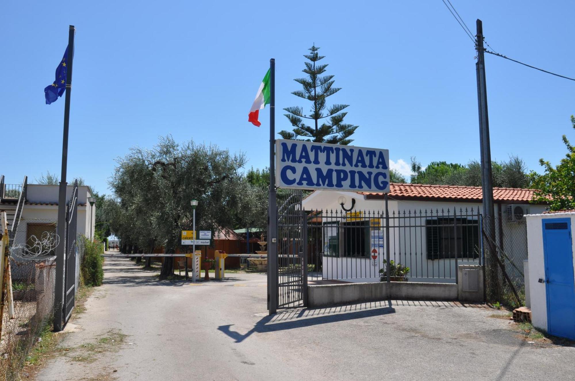 Mattinata Camping מראה חיצוני תמונה